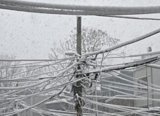 Verzögerte Stromausfälle: Warum sturmbedingte Stromausfälle ihren Höhepunkt erreichen können, nachdem der Schnee aufhört