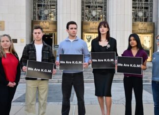 Juicio por adicción a las redes sociales: el demandante testifica que el daño comenzó en la infancia