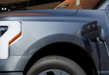 Ризикована ставка Ford на електромобілі: збитки збережуться до 2029 року