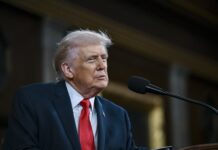 Пропозиція Трампа про пенсійний план: приріст $1000 для працівників?