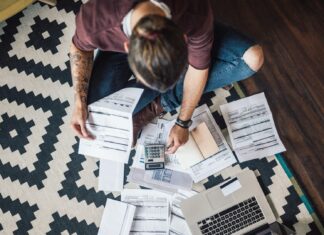 Por qué no cumplir con la fecha límite de impuestos podría costarle un promedio de $435