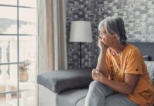 La pena della vedova: come la previdenza sociale e le tasse riducono il reddito dei superstiti